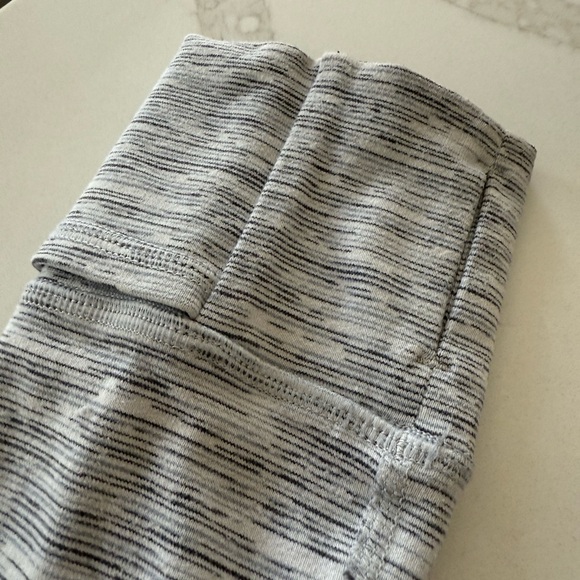 define jacket luon wee are from space nimbus battleship size 6 lululemon euc - Picture 8 of 10